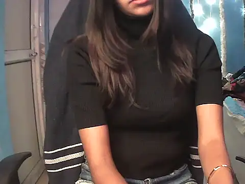 Snapshot of RENUKA_RAJPUT chatting on 11/12/25, 07:57 RENUKA RAJPUT online show from 11/12/25, 07:57