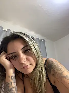 Snapshot of sophiemonroevip chatting on 01/09/26, 06:21 sophiemonroevip online show from 01/09/26, 06:21