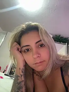 Snapshot of sophiemonroevip chatting on 05/19/26, 11:16 sophiemonroevip online show from 05/19/26, 11:16