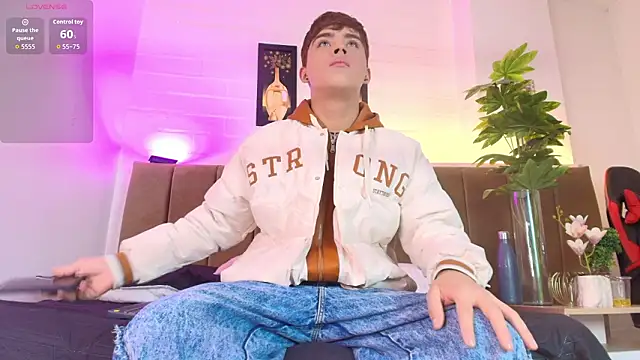 Lucass love online show from 03/14/26, 01:16