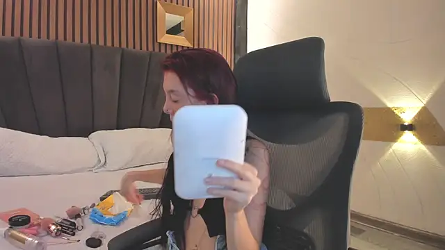 CleoWhite online show from 11/02/25, 04:26