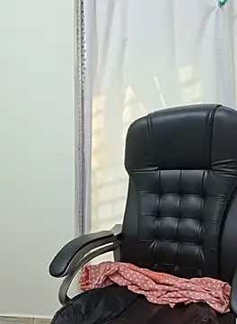 Bristy- online show from 10/15/25, 10:26