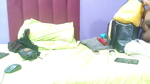 NaughtyChubbyZoe online show from 11/20/25, 07:13