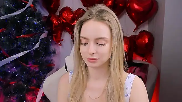 JuliaBrewwer online show from 03/23/26, 02:32