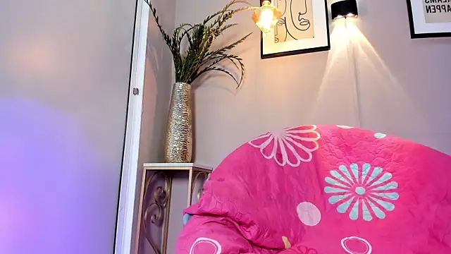 dulce fiore07 online show from 10/01/25, 12:44