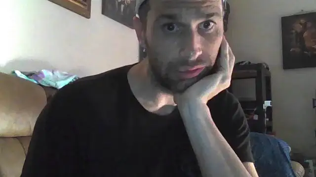 Snapshot of dik4cache chatting on 09/18/25, 01:02 dik4cache online show from 09/18/25, 01:02