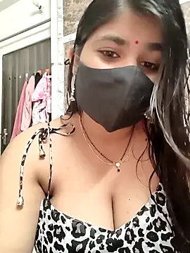 Snapshot of MISS_RIYA14 chatting on 11/13/25, 04:11 MISS RIYA14 online show from 11/13/25, 04:11