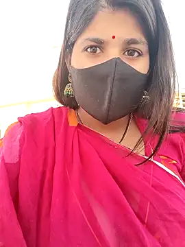 Snapshot of MISS_RIYA14 chatting on 11/14/25, 11:31 MISS RIYA14 online show from 11/14/25, 11:31