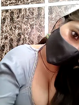 Snapshot of MISS_RIYA14 chatting on 11/16/25, 05:46 MISS RIYA14 online show from 11/16/25, 05:46