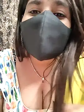 Snapshot of MISS_RIYA14 chatting on 11/16/25, 05:51 MISS RIYA14 online show from 11/16/25, 05:51