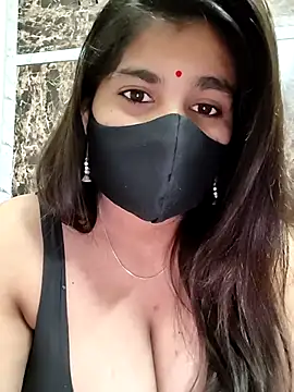 Snapshot of MISS_RIYA14 chatting on 11/19/25, 04:18 MISS RIYA14 online show from 11/19/25, 04:18