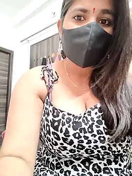 Snapshot of MISS_RIYA14 chatting on 11/20/25, 08:03 MISS RIYA14 online show from 11/20/25, 08:03