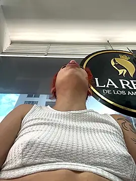 Snapshot of Dayanna_adams chatting on 12/17/25, 05:41 Dayanna adams online show from 12/17/25, 05:41