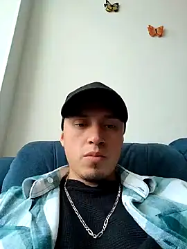 Snapshot of douglaszaens chatting on 09/22/25, 04:31 douglaszaens online show from 09/22/25, 04:31