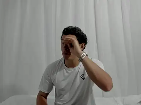 douglaszaens online show from 02/10/26, 03:10