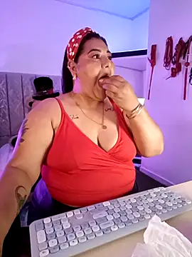 AndreaKinky online show from 11/21/25, 08:13