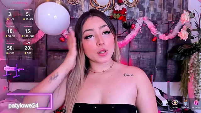 Snapshot of PatyLawrence chatting on 12/21/25, 03:46 PatyLawrence online show from 12/21/25, 03:46