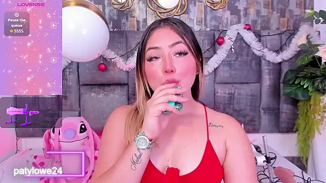 Snapshot of PatyLawrence chatting on 01/09/26, 04:37 PatyLawrence online show from 01/09/26, 04:37