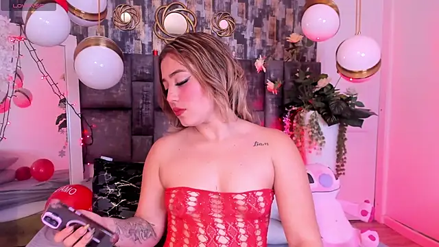 Snapshot of PatyLawrence chatting on 02/12/26, 05:46 PatyLawrence online show from 02/12/26, 05:46