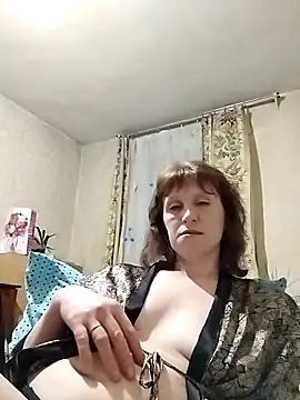 Snapshot of Flower2931 chatting on 03/01/26, 08:00 Flower2931 online show from 03/01/26, 08:00