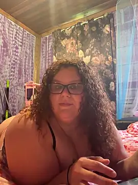 Snapshot of Fatpussybigass chatting on 05/26/26, 04:14 Fatpussybigass online show from 05/26/26, 04:14