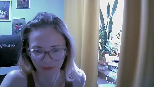 SEA Dream online show from 10/10/25, 04:11