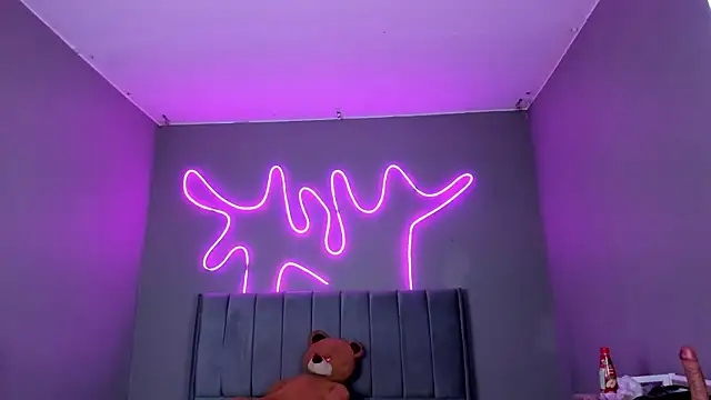 Sabrina bloom online show from 09/10/25, 01:22