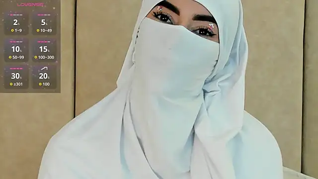 Snapshot of _Zahiira_ chatting on 09/12/25, 11:43 Zahiira online show from 09/12/25, 11:43