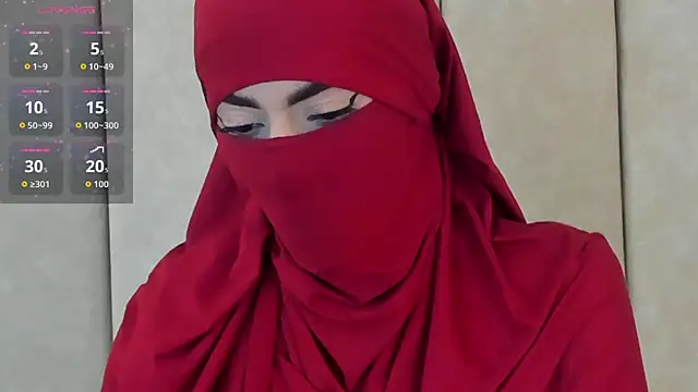  Zahiira  online show from 09/13/25, 12:05