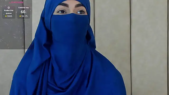  Zahiira  online show from 10/13/25, 12:38