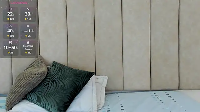  Zahiira  online show from 10/14/25, 11:55