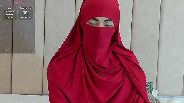 Snapshot of _Zahiira_ chatting on 11/06/25, 12:06 Zahiira online show from 11/06/25, 12:06