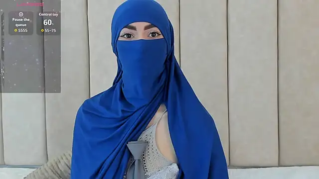  Zahiira  online show from 11/07/25, 11:54