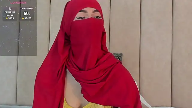 Snapshot of _Zahiira_ chatting on 01/12/26, 12:10 Zahiira online show from 01/12/26, 12:10