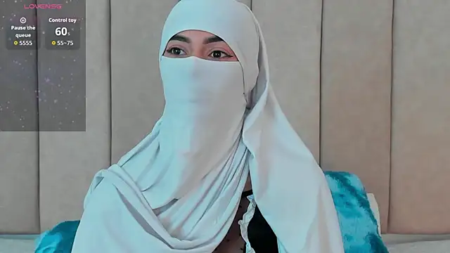 Snapshot of _Zahiira_ chatting on 02/20/26, 12:27 Zahiira online show from 02/20/26, 12:27