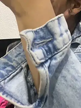 Aisha poweer online show from 10/05/25, 01:59