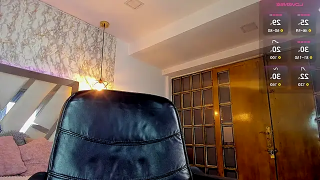 Aisha poweer online show from 11/18/25, 02:28