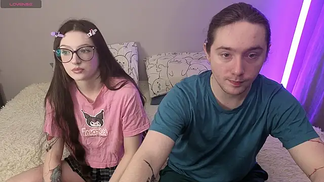 Snapshot of ellen_and_danny chatting on 02/19/26, 05:09 ellen and danny online show from 02/19/26, 05:09