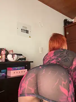 ScarlettRusso1 online show from 10/19/25, 01:12