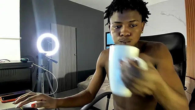 Johan barreto online show from 10/22/25, 02:12