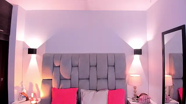 Mia volkova online show from 09/09/25, 12:37