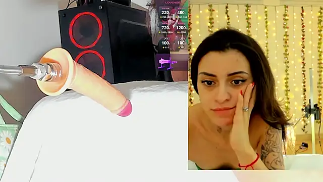 Kitty  Rose   online show from 11/11/25, 10:04