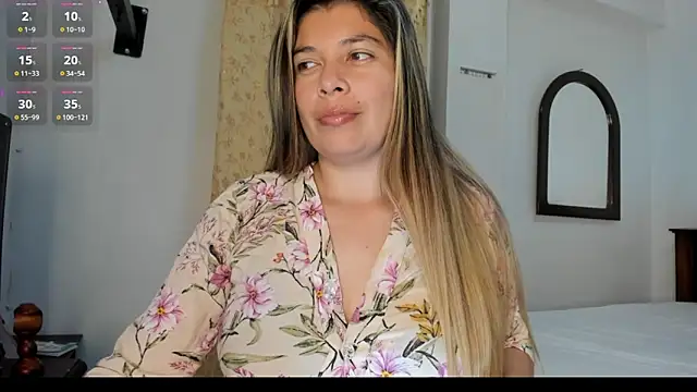 Noortaheri88 online show from 12/20/25, 09:16