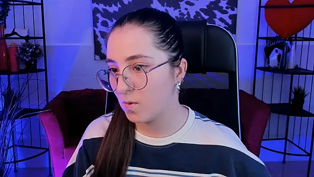 VirtuallVoyant online show from 09/25/25, 04:38