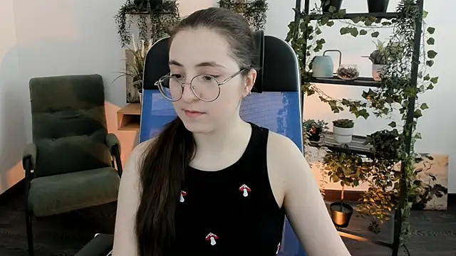 VirtuallVoyant online show from 03/17/26, 07:12