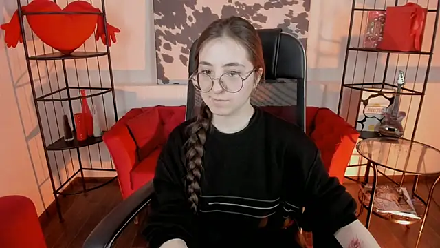 VirtuallVoyant online show from 04/25/26, 07:33