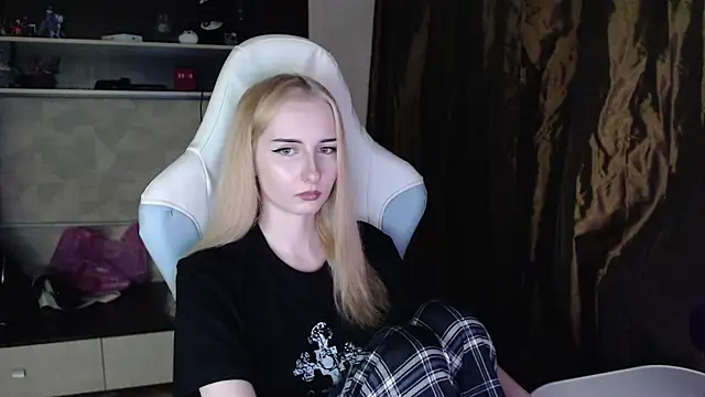 Cutti Crystal online show from 03/20/26, 08:14