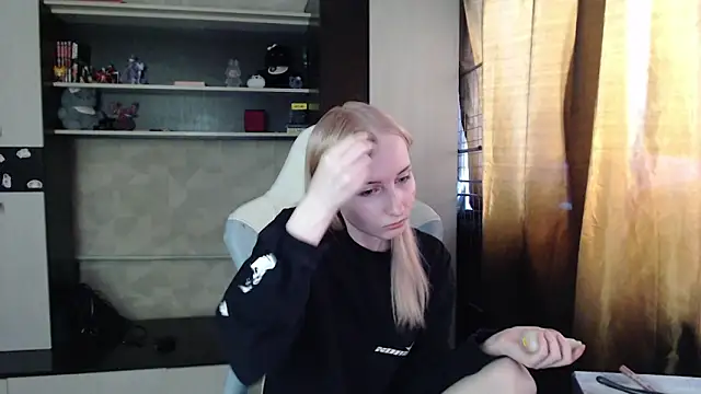 Cutti Crystal online show from 03/31/26, 01:18