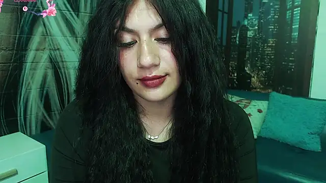 Snapshot of gigi_gilt_ chatting on 07/28/26, 03:21 gigi gilt online show from 07/28/26, 03:21