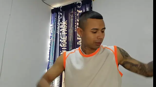  Logan Colton  online show from 11/26/25, 07:48